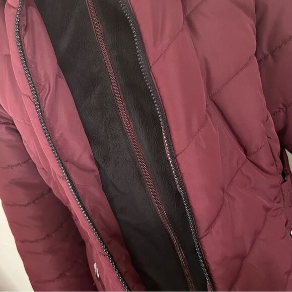 Free country burgundy hooded winter puffer jacket size large GUC - Picture 6 of 14
